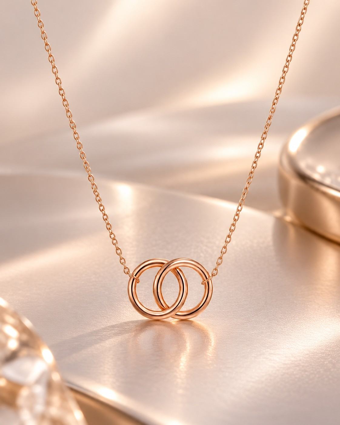 Intertwined Circles Rose Gold Necklace - Thumbnail 3