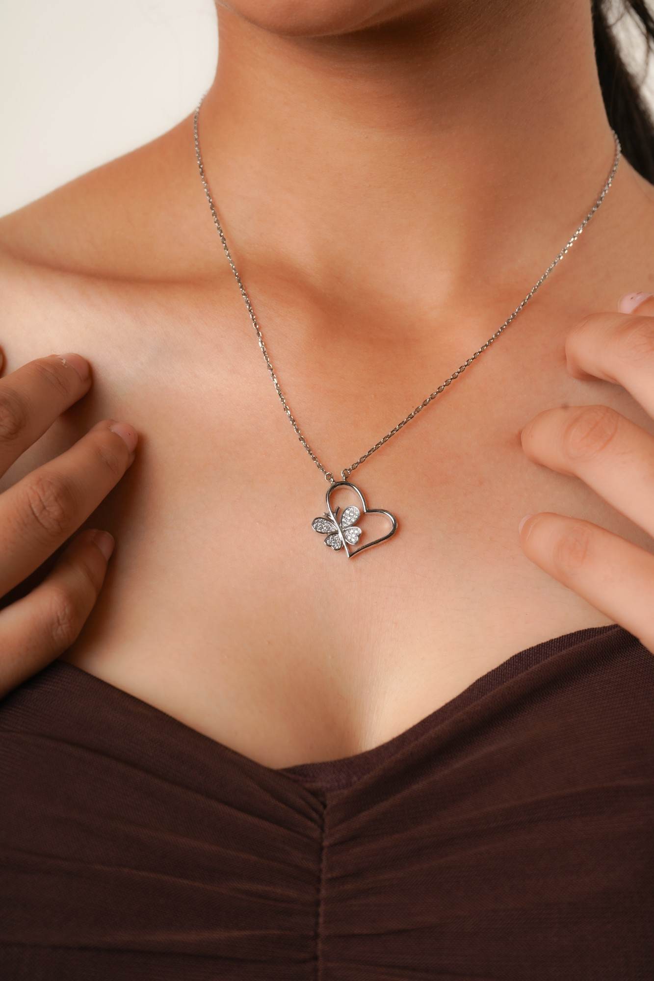Amora Clover Heart Necklace - Thumbnail 2