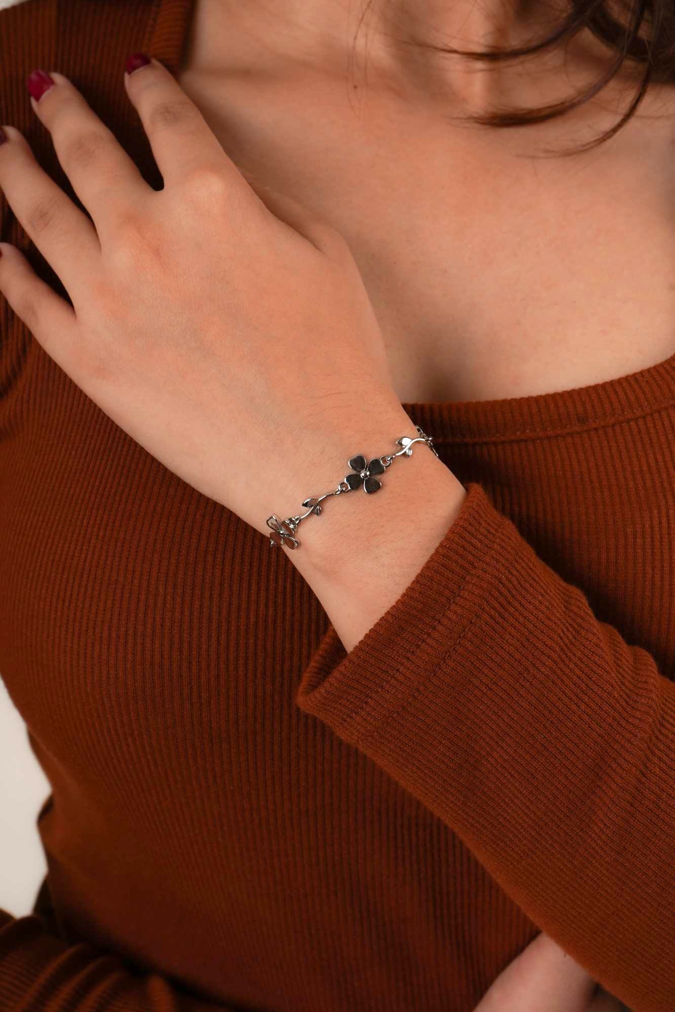 Fleurvine Blossom Bracelet - Thumbnail 2