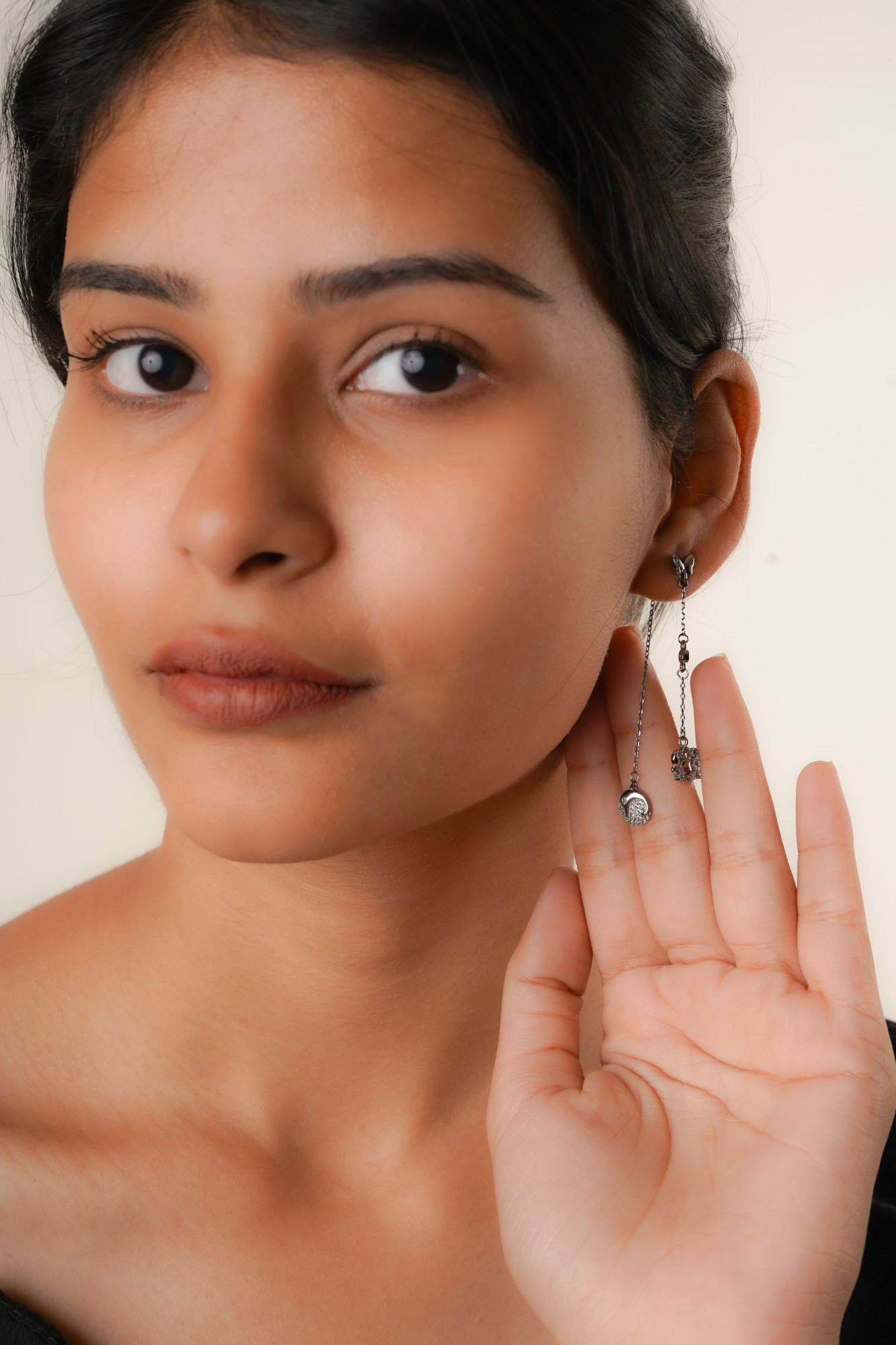 Lunelle Charm Drop Earrings - Thumbnail 2