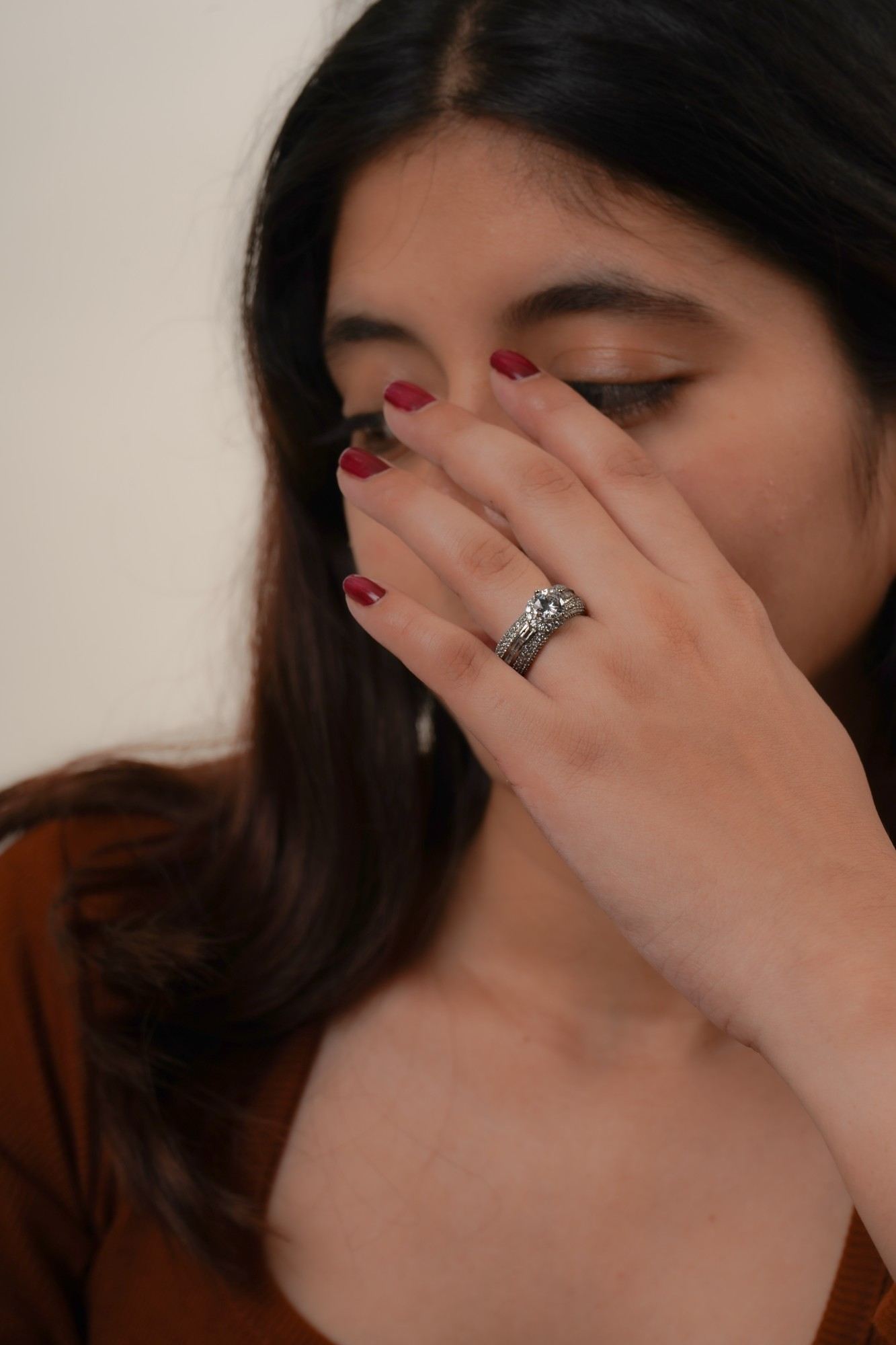 Aurelia Luxe Solitaire Ring - Thumbnail 3