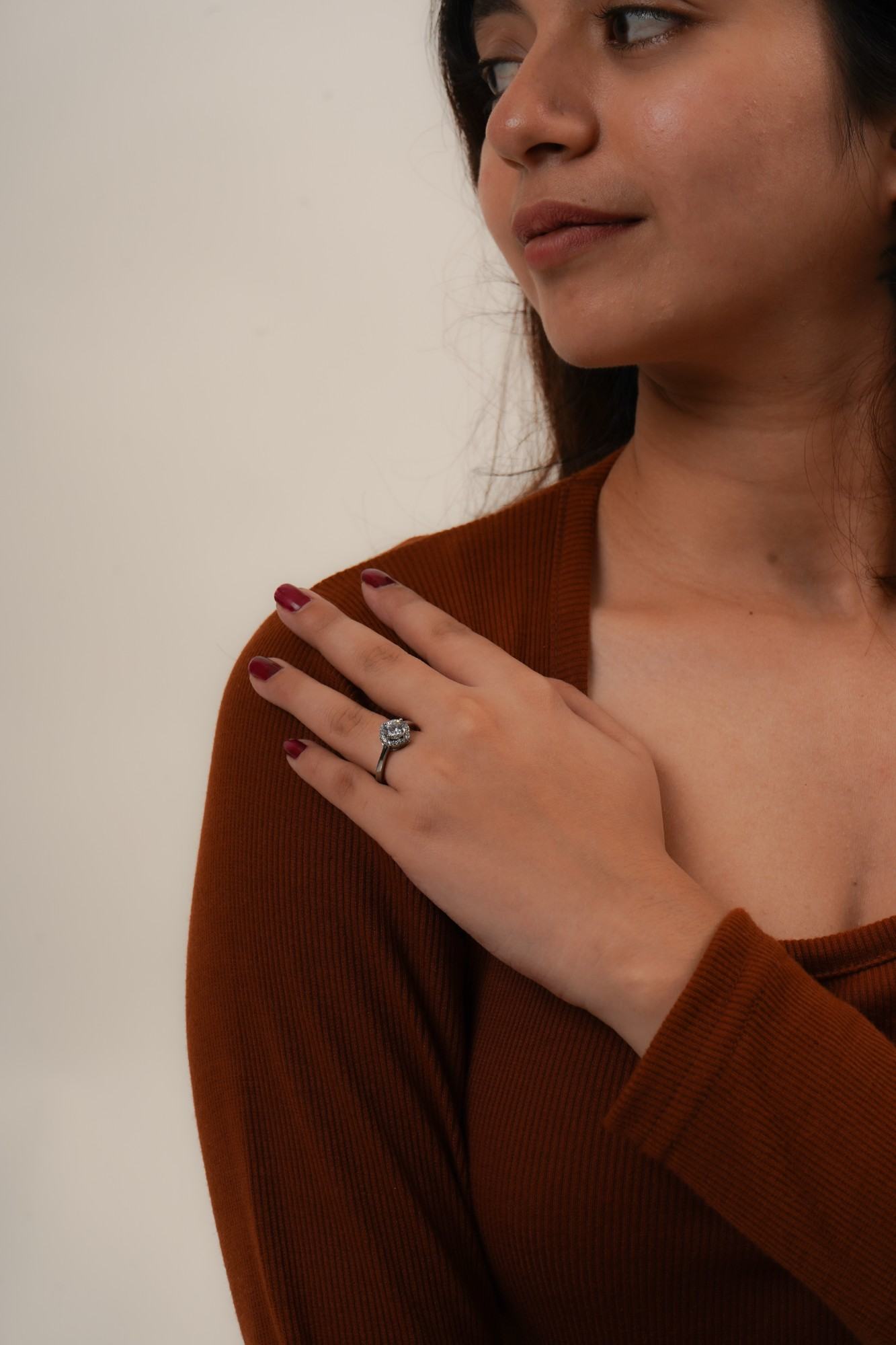 Seraphine Halo Ring - Thumbnail 2