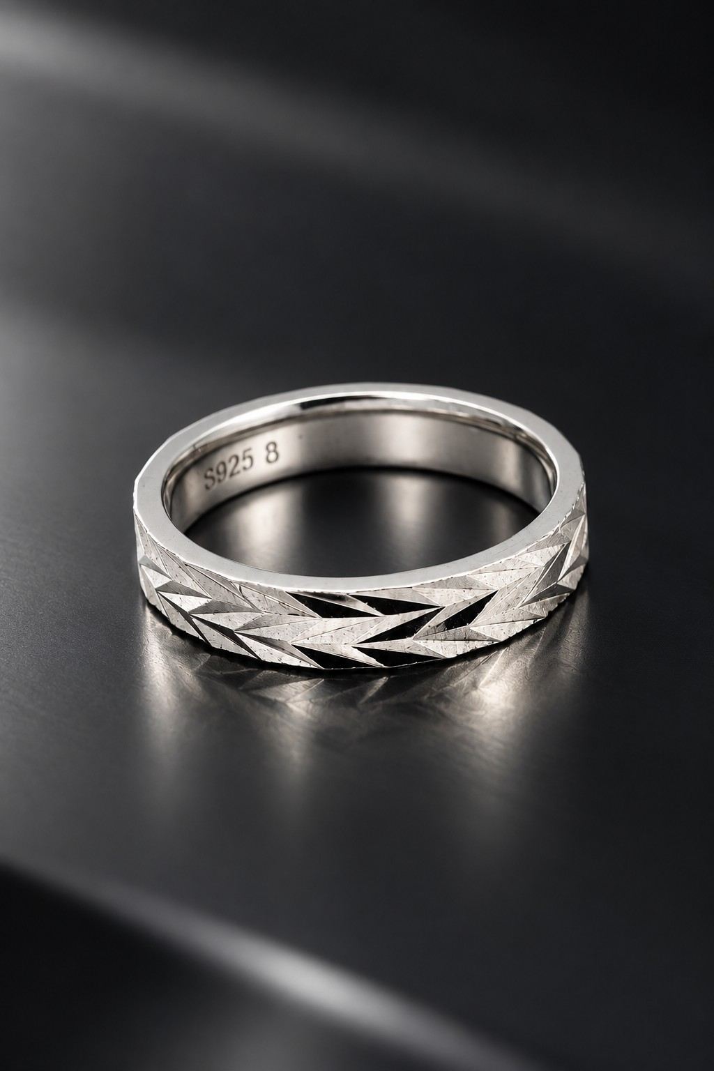 Axton Men’s Textured Band Ring - Thumbnail 3