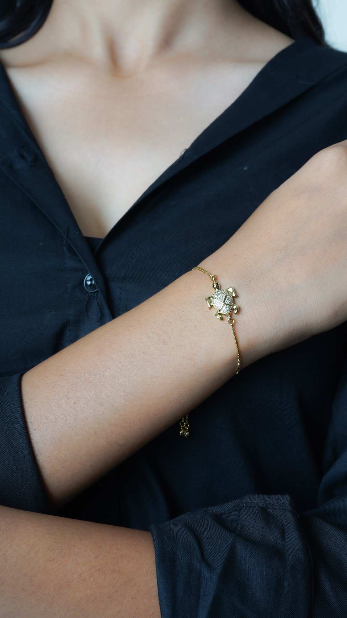 Marlow Turtle Bracelet - Thumbnail 2