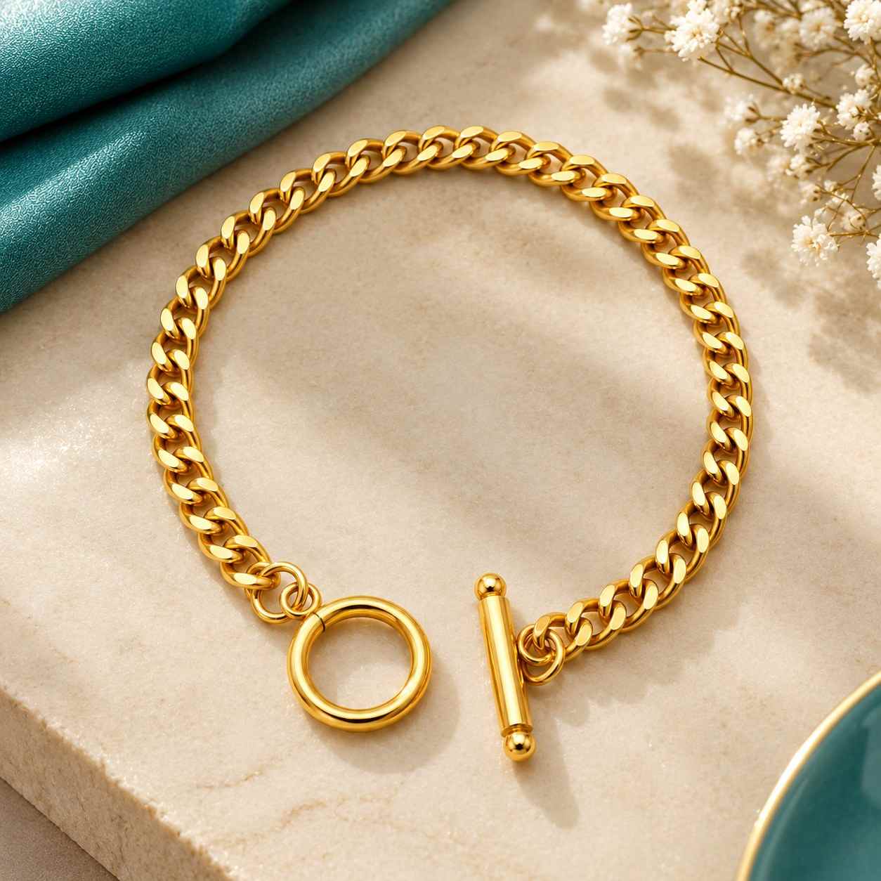 Mason Curb Toggle Bracelet - Thumbnail 3
