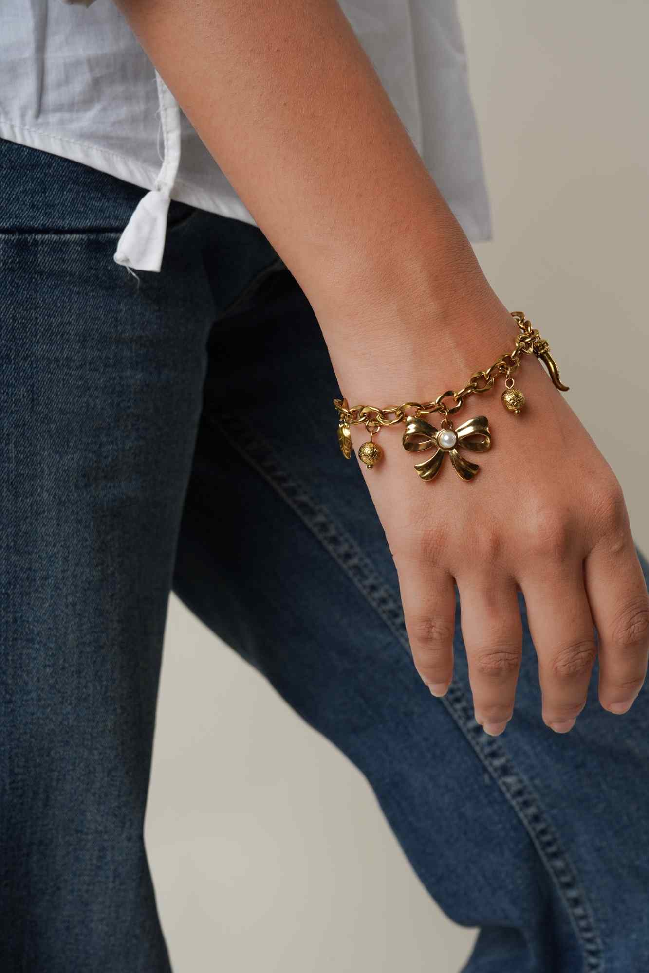 Bow Charm Bracelet - Thumbnail 2