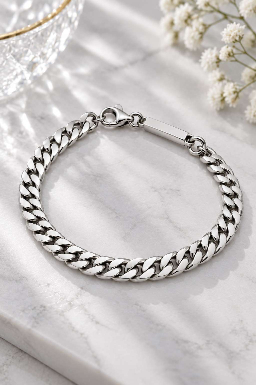 Bold Curb Bracelet - Thumbnail 3