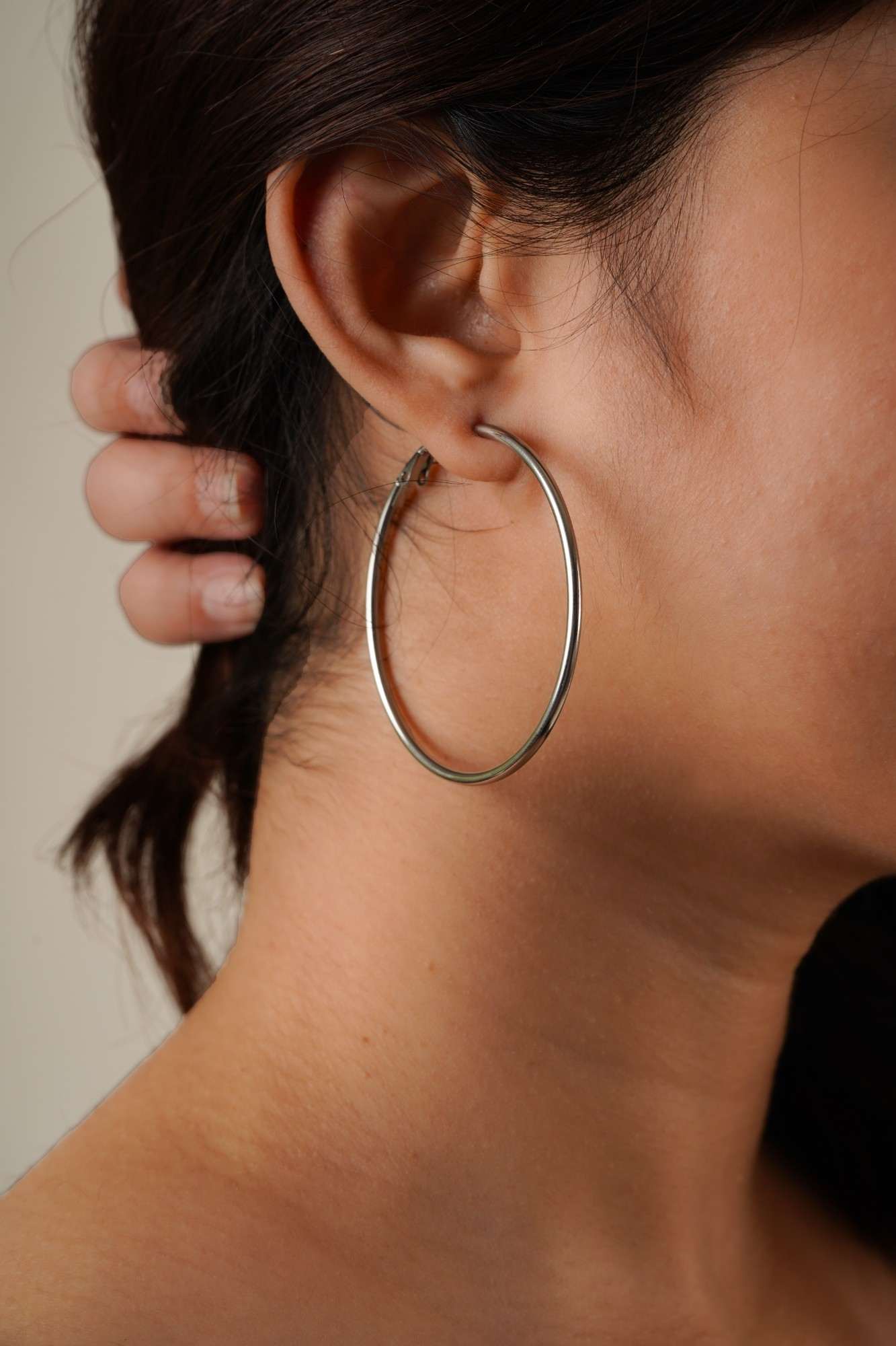 Sleek Halo Hoops - Thumbnail 2