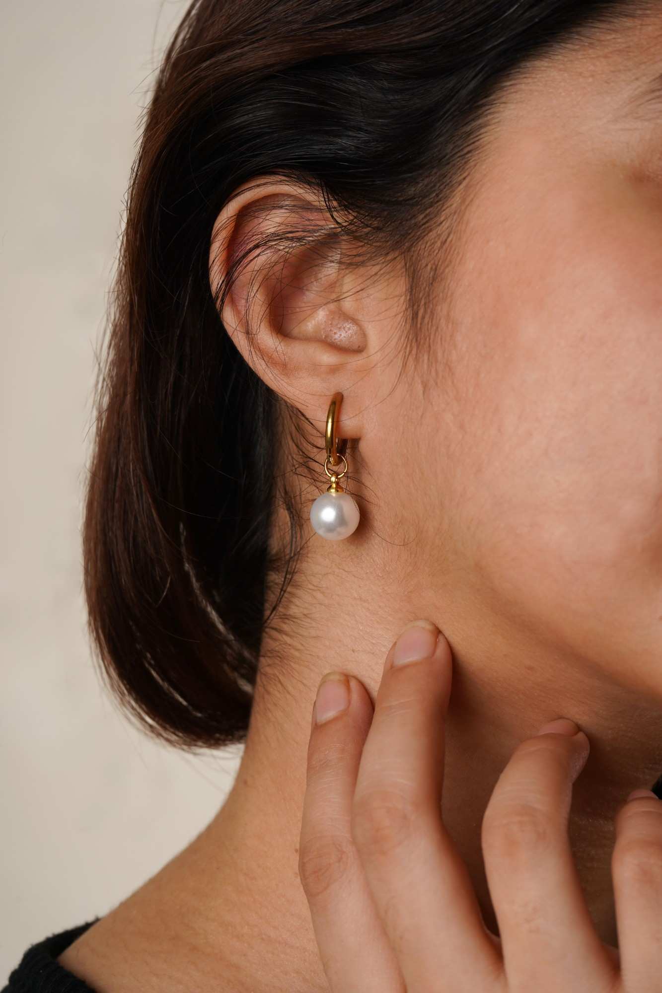 Pearl Halo Hoops - Thumbnail 2