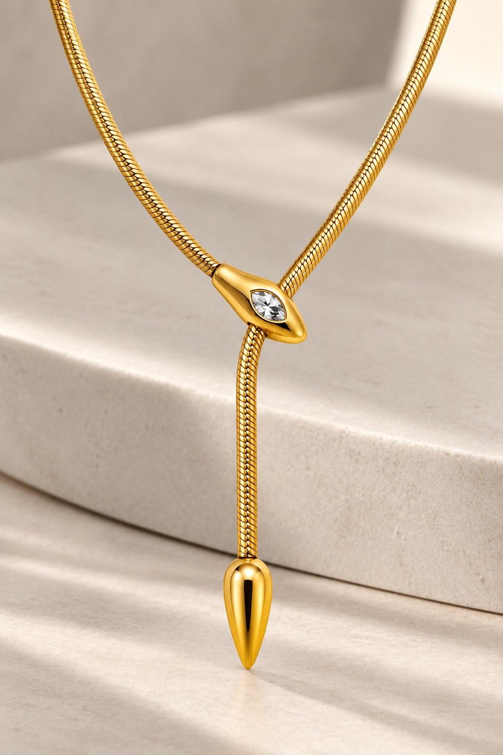 Serene Teardrop Lariat - Thumbnail 3