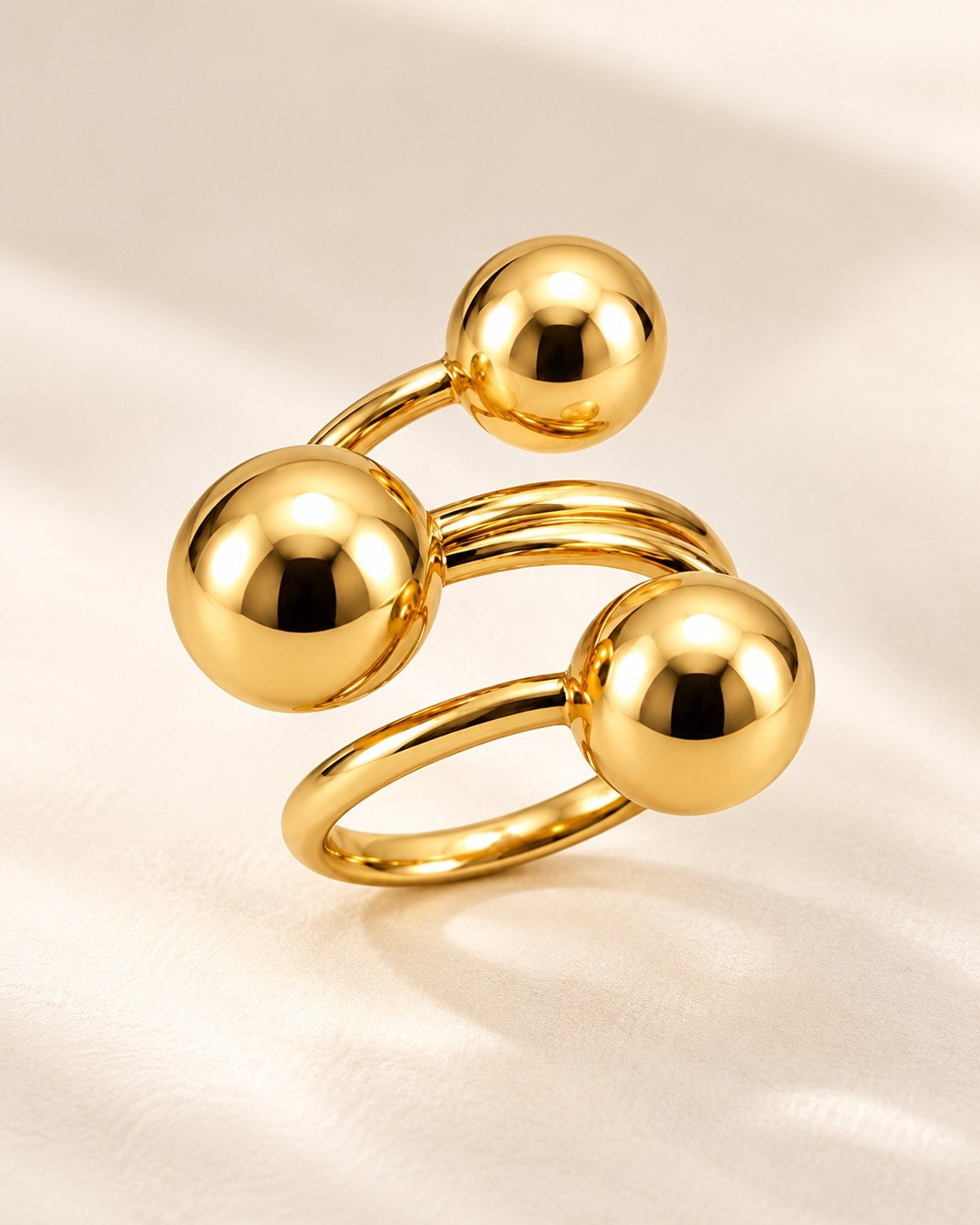 Triple Orb Twist Ring - Thumbnail 3
